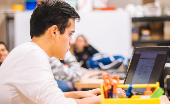IT School Support - How Is This Helpful For Schools?